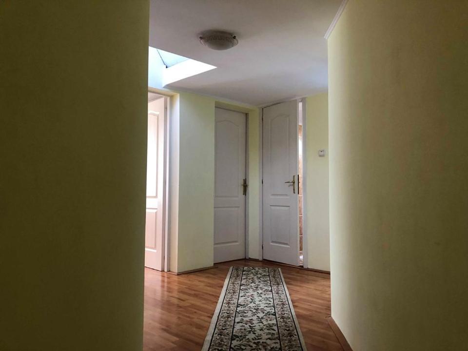 Aparthotel Balazs Vendeghaz Lupeni  Zewnętrze zdjęcie